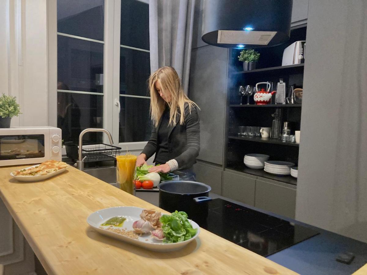 Happy Family Apartments Luccoli Генуа Екстериор снимка